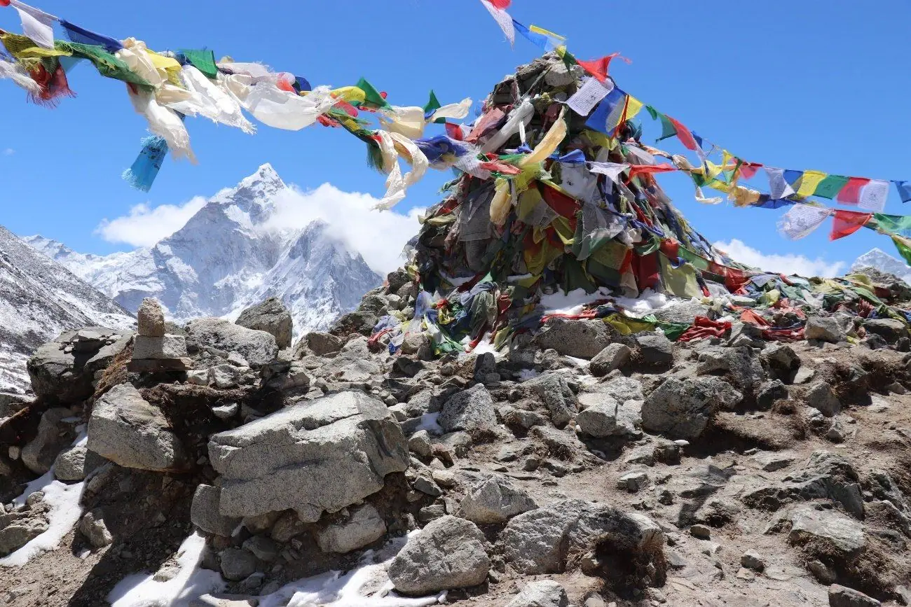 Los memoriales de Thukla rinden homenaje a todos aquellos que perdieron la vida en la montaña más alta del mundo.