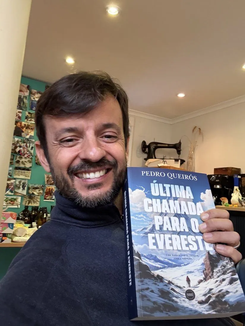 Firmas de libros - Pedro Queirós